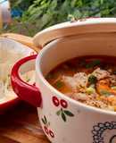 Hủ tiếu nấu cà chua