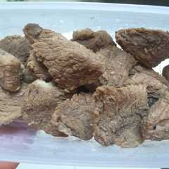 A picture of Dendeng daging sapi (tinggal goreng).