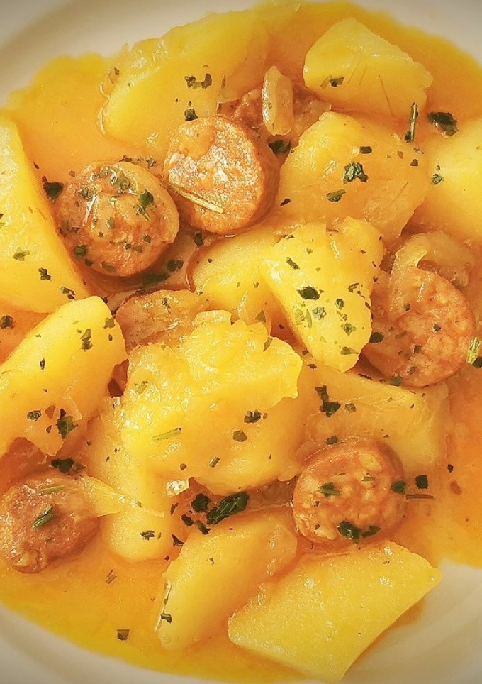 Una foto de Patatas a la Riojana