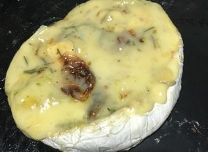 Una foto de Bomba de Camembert
