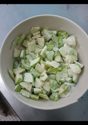 A picture of Apple mayo salad.