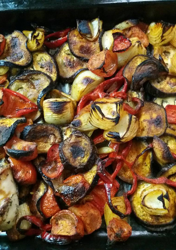 Una foto de Verduras al pimentón horneadas