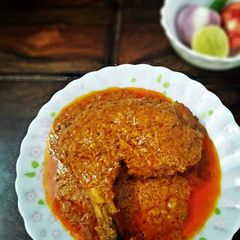 A picture of Kolkata style chicken chap.