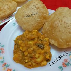 A picture of Poori Bhaji.