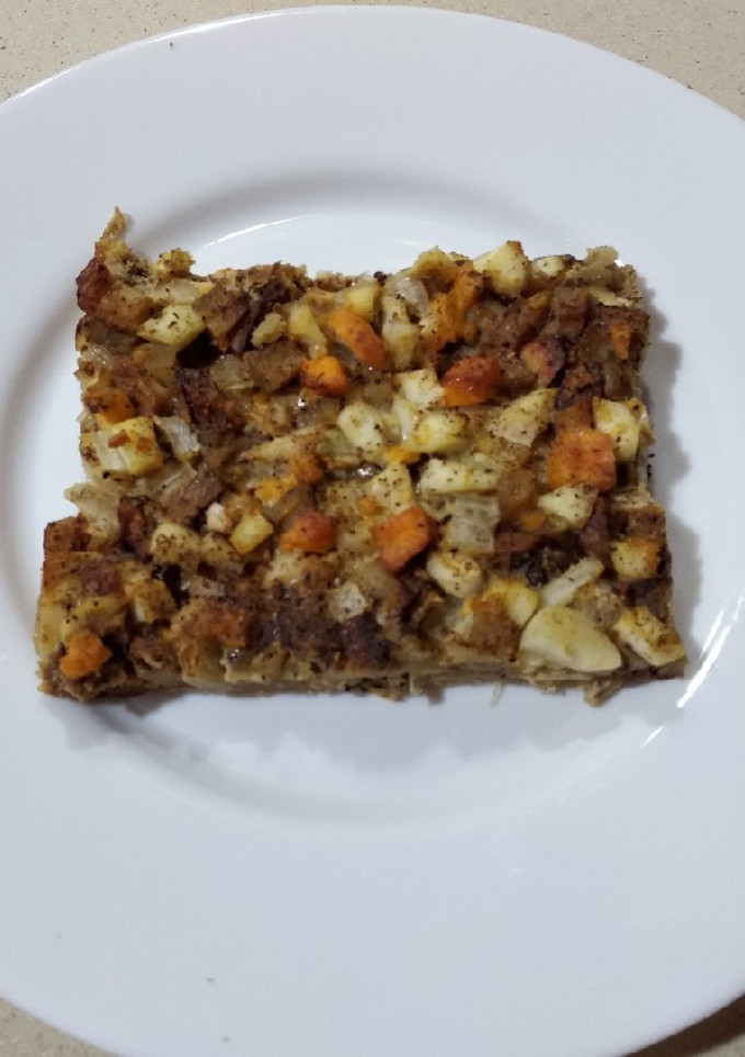 Una foto de Tortilla de patatas al huevo duro