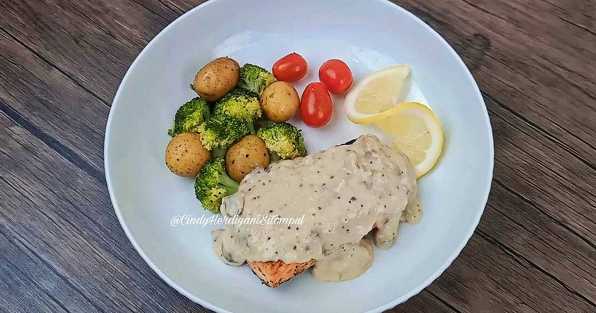 Resep Salmon Steak With Creamy Mushroom Sauce Oleh Cindyysitompul Cookpad