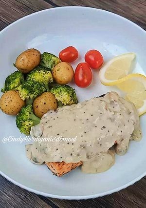 Foto resep Salmon steak with creamy mushroom sauce