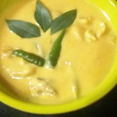 A picture of Dahi kadi.