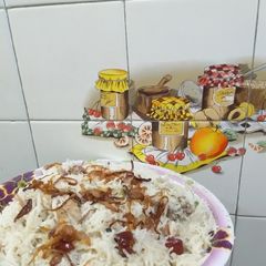 A picture of Yakhni Pulao.