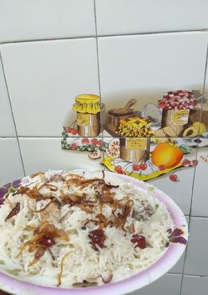 A picture of Yakhni Pulao.