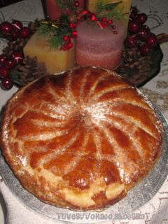 Una foto de Tarta de Reyes (Galette des Rois)