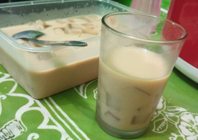 Anti Ribet, Buat Es latte jelly enak terbaru