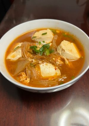 Hình của món Canh kim chi đậu hũ.