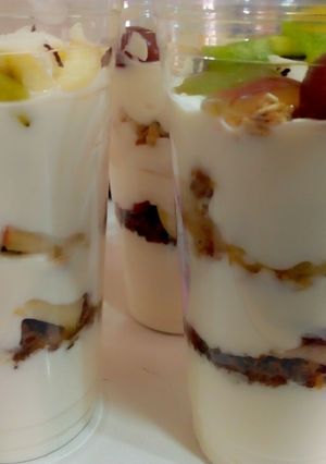 A picture of Strawberry parfait.