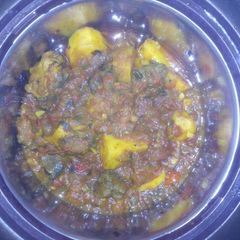 A picture of Potatoes beef stew.