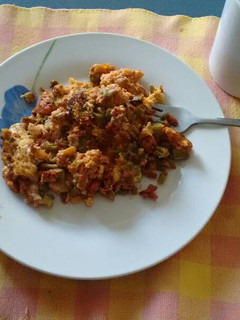 Una foto de Huevo con nopales y chorizo. ॐ