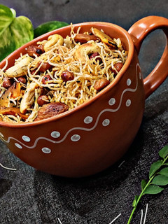 सेवई मिक्सचर (sewai mixture recipe in Hindi) रेसिपी मुख्य फोटो
