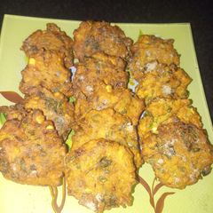 A picture of Chana dal kabab.