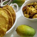 बेसन मसाला पूरी (Besan masala poori recipe in Hindi)