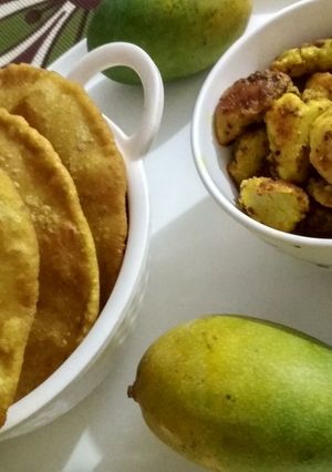बेसन मसाला पूरी (Besan masala poori recipe in Hindi) रेसिपी मुख्य फोटो