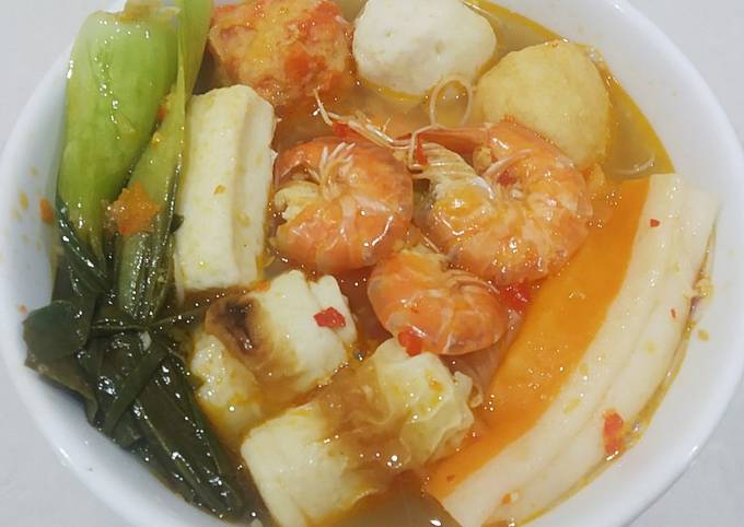 Tom Yam Seafood