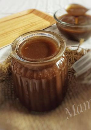 A picture of Dates Tamarind chutney with jaggery.