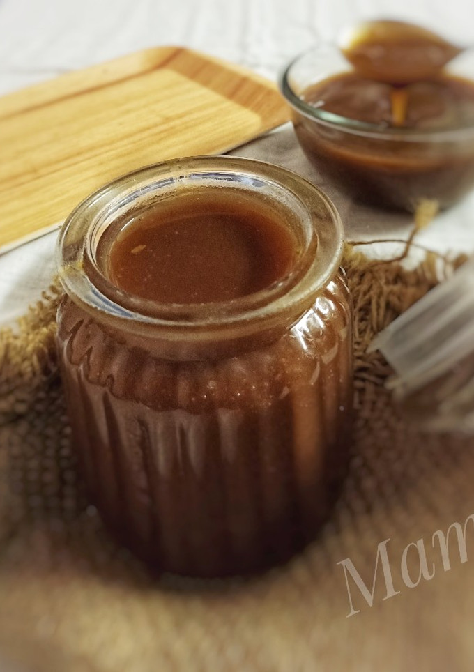A picture of Dates Tamarind chutney with jaggery.