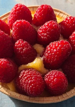 Une photo de Tarte citron framboise
