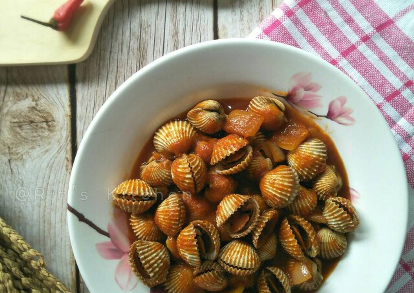 Blood Cockle with Sweet and Spicy Sauce