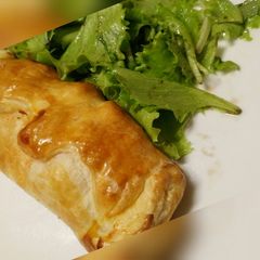 A picture of Chicken and feta pastry parcels.