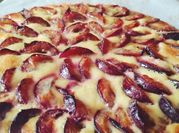 Une photo de confiture prunes