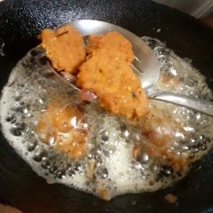 A picture of Leftover akni k kebab ya Pakorey.