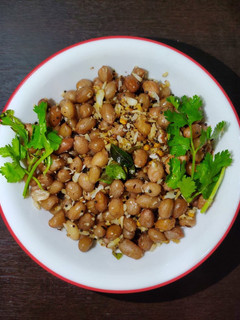 வேர்க்கடலை சுண்டல் (Verkadalai sundal recipe in tamil) செய்முறை முக்கிய புகைப்படம்
