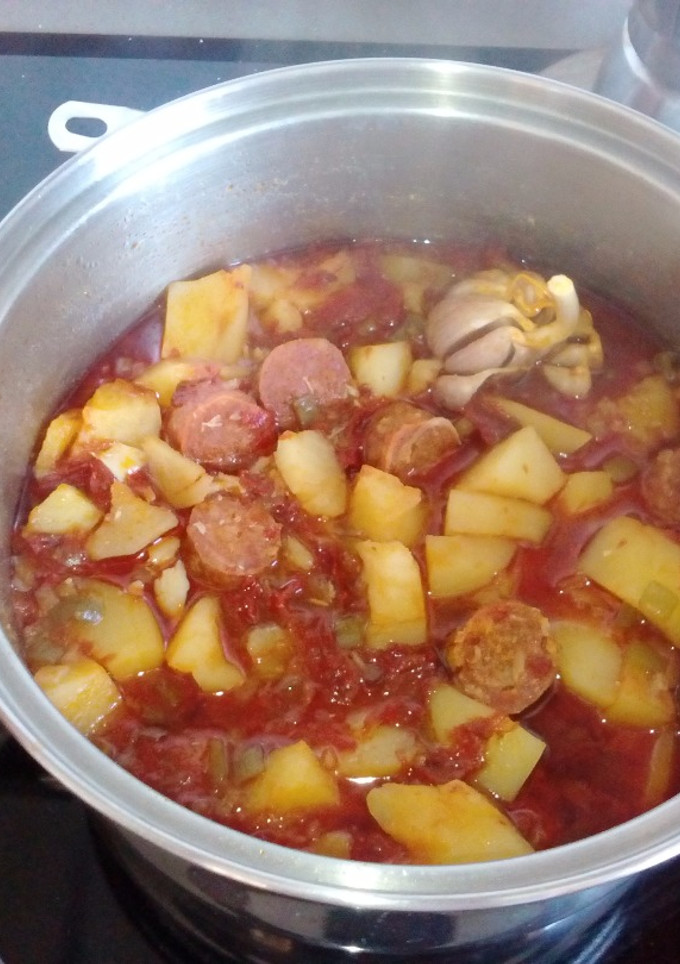 Una foto de Patatas a la riojana