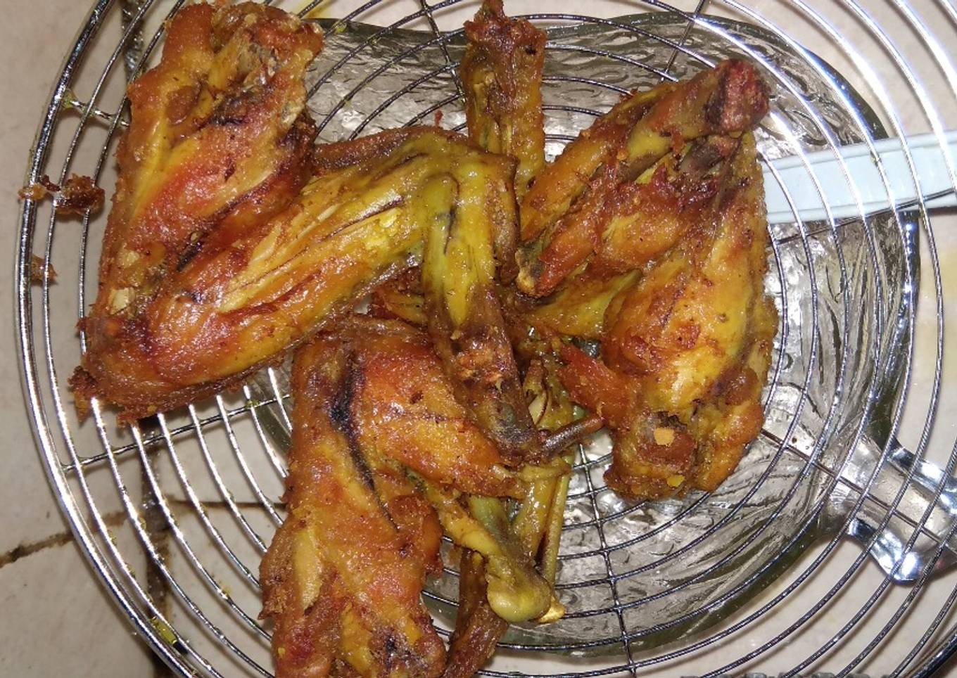 Bagaimana Membuat Ayam Goreng Traditional Sederhana yang Bisa Manjain
Lidah