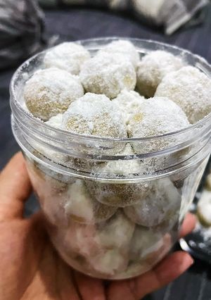 Foto resep Putri salju kacang mede nyusu dan lumer