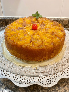 Una foto de Pastel con naranja caramelizada