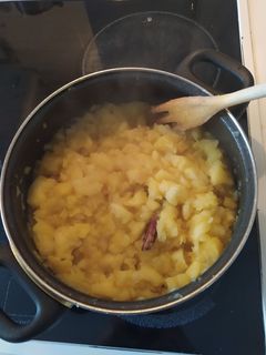 Una foto de Puré de manzana para carne