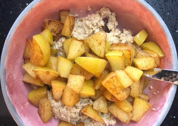 Overnight apple pie oats