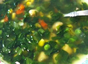 Una foto de Sopa rápida de garbanzos con espinacas