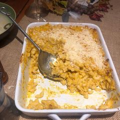 A picture of Vegan mac and “cheese”.