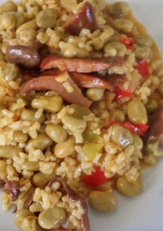 Una foto de Arroz integral con verduras y setas