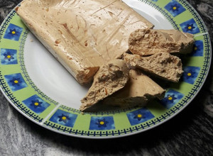 Una foto de Mantecol marmolado casero