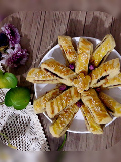 عکسی از دستور بیسکوییت مغزدار خرمایی😋