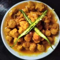 A picture of Soybeans masala curry.