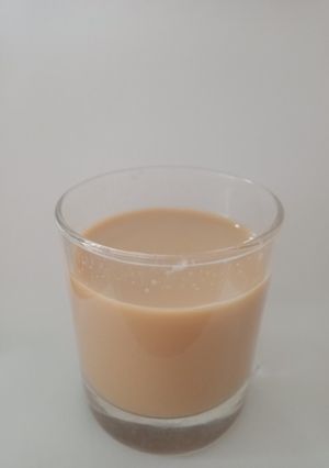 Hình của món Trà sữa cực kì đơn giản(không trân châu).
