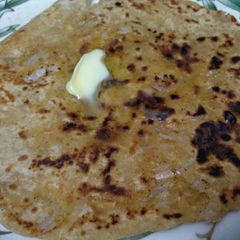 A picture of Onion paratha.