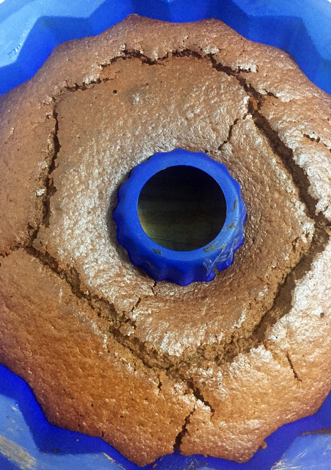 Una foto de Bizcocho de harina de avena y cacao desgrasado