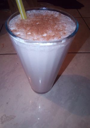 Una foto de Rico y espumoso Chocomilk de fresa 🍓
