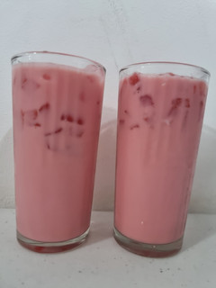 A picture of Mohobbet e shorbet / Rose flavoured milk shorbet.